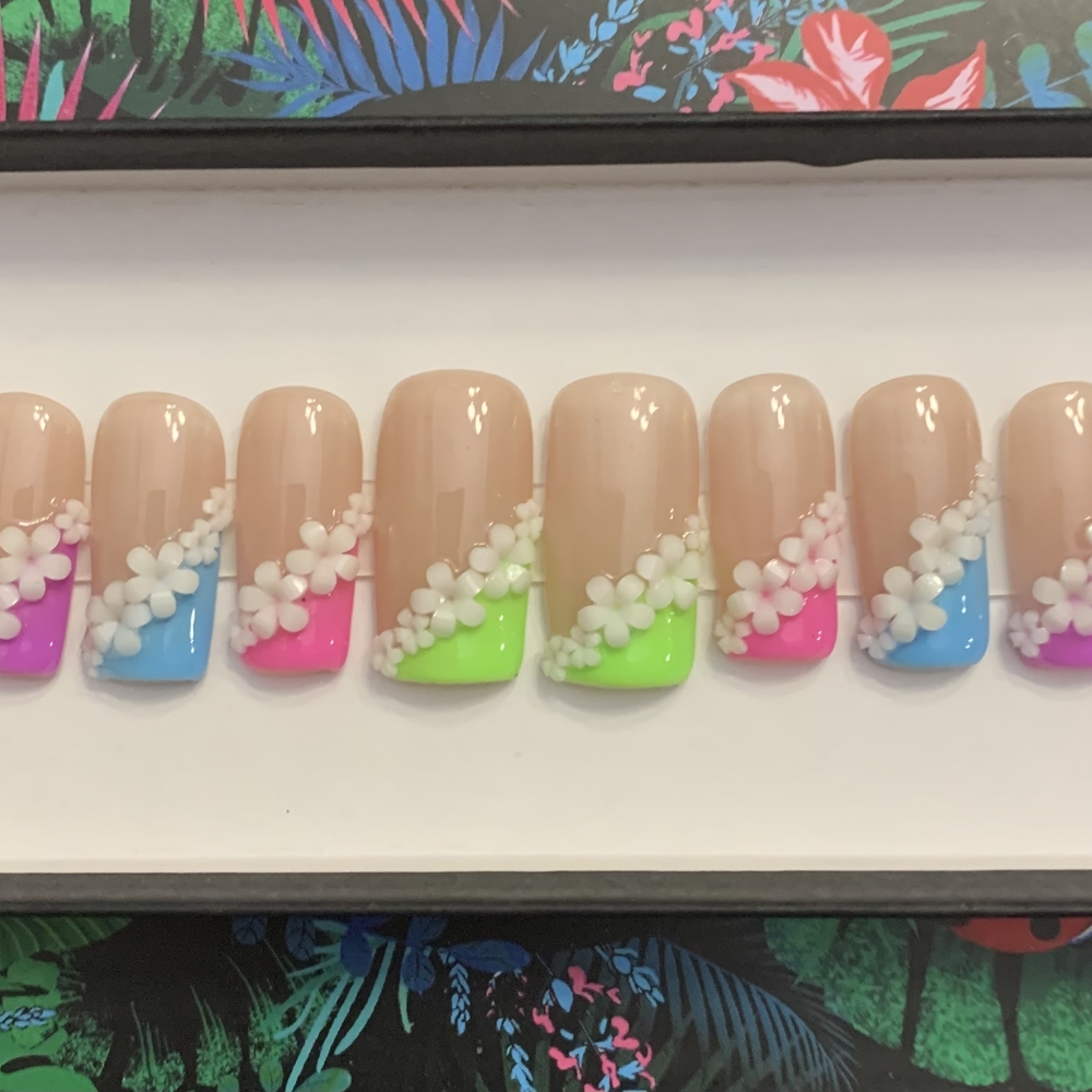 Floral Gradient Press-On Nails
